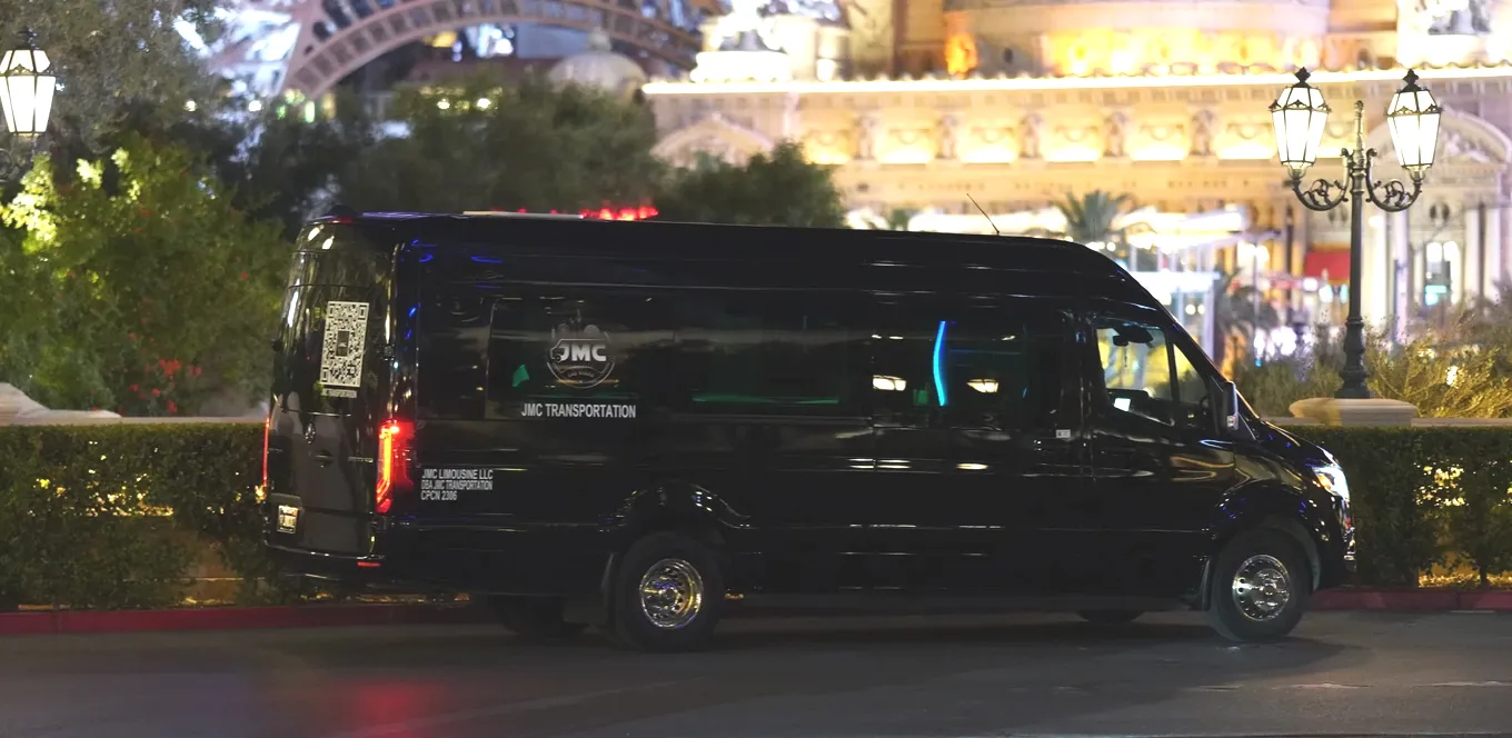 Sprinter Mercedes-Benz Limousine Style — JMC-02