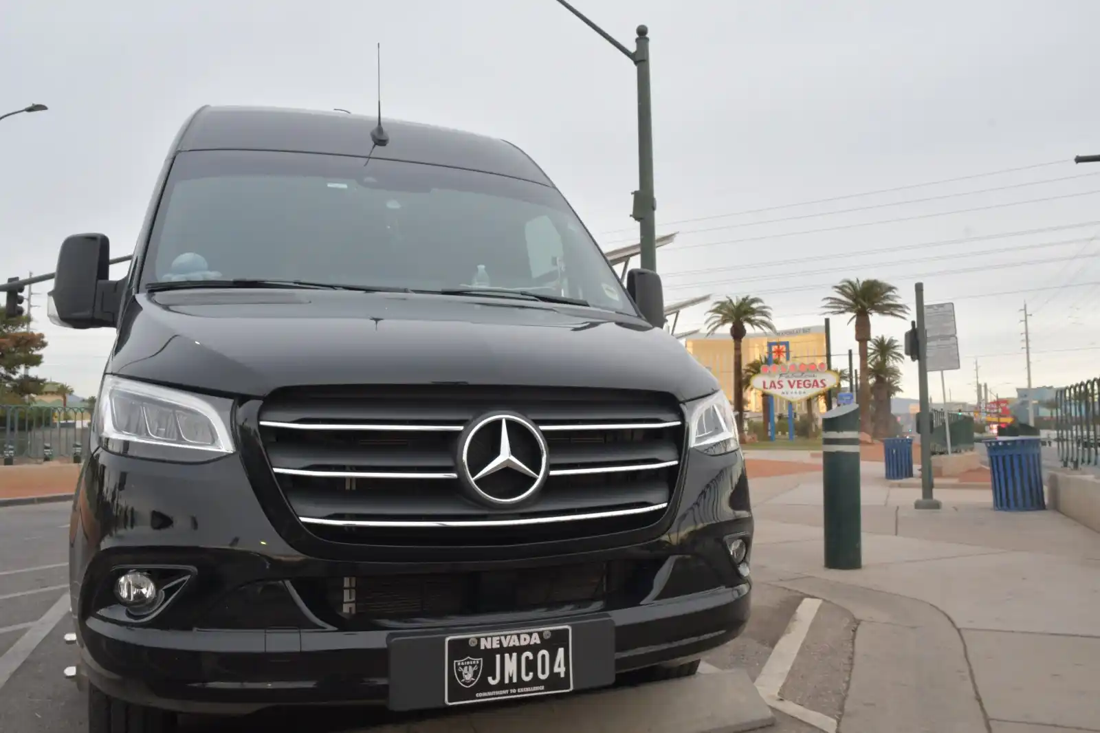 Sprinter Mercedes-Benz Limousine Style — JMC-04